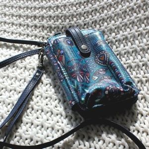 The Sak Sakroots Crossbody Mini Cell Phone Wallet Bag Purse